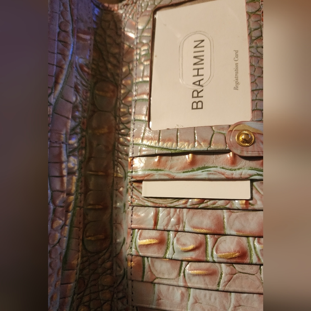 Brahmin Ady Wallet. Crocodile leather!!!!๐ - Picture 5 of 10